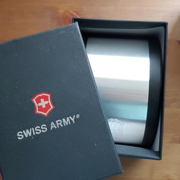 RARE Swiss Army Victorinox Maverick II Chronograph - Picture 4 of 8